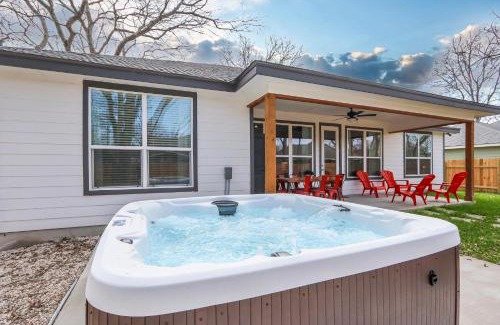 New Braunfels House | Tequila Mockingbird
