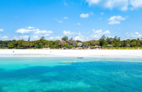 Diani Beach Apartment | Tequila Sunrise Pool Cabana-Diani Beach