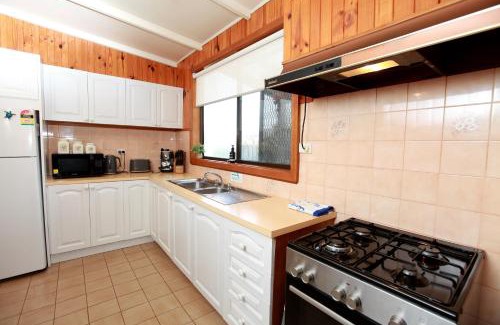 Jam Jerrup House | Tequila Sunset Beachfront Family Holiday Home, Bass Coast
