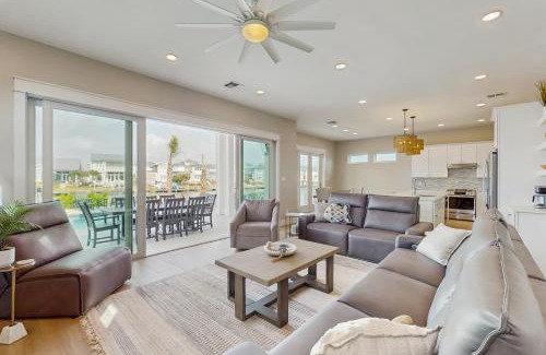 Rockport House | Tequila Sunset