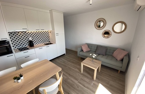 Mas Pinell Apartment | TER 32D - Renovated apartment near the beach and with A/C