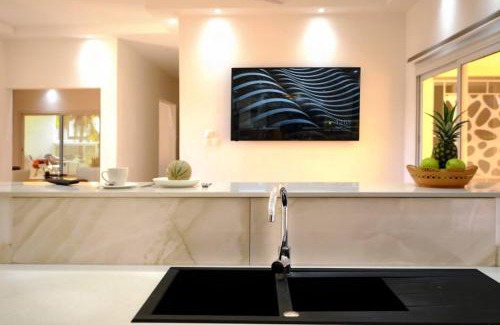 Dakar Apartment | Teranga Mirage Gym, Rooftop, Massage Room, Pool