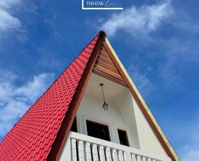 Pekan Tanjung Sedili House | Teratak Zara