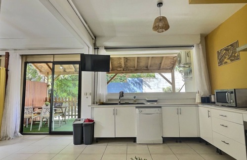 Dampierre Apartment | Terayah-Superb T2 with swimming pool 5 minutes from the beach