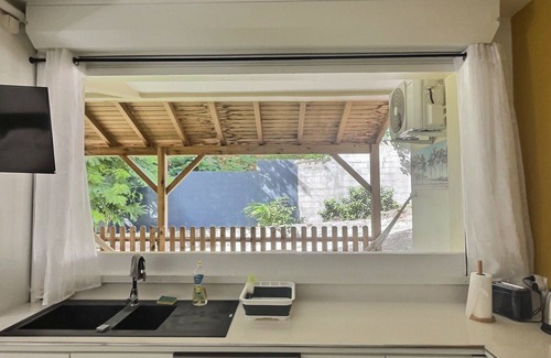 Dampierre Apartment | Terayah-Superb T2 with swimming pool 5 minutes from the beach