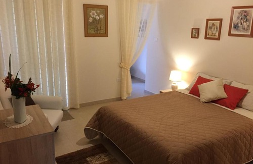 Paola Apartment | Teresa