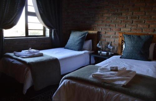 Beaufort West Cabin | Teri-Lemveli Lodge