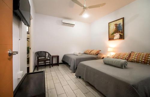 Cacique Bed & Breakfast | Terida Airport B&B