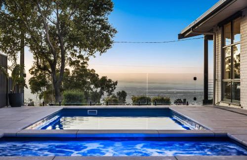 Teringie House | Teringie Retreat with Breathtaking Views