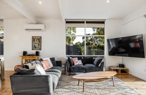 Teringie House | Teringie Retreat with Breathtaking Views