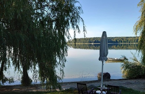 Muritz Apartment | Tern with lake view and terrace, beach, jetty
