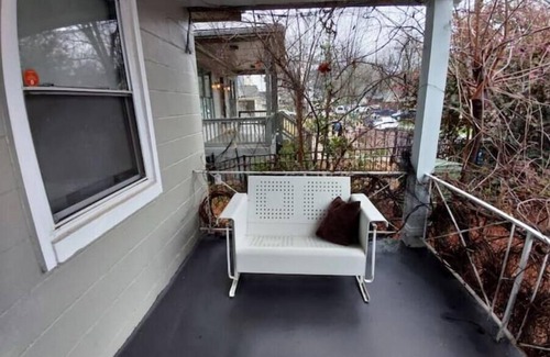 East Side House | Terpene Lot