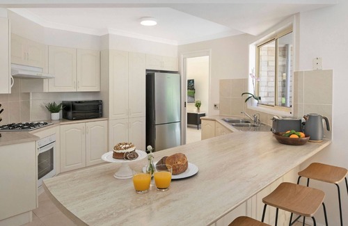 Robertson House | Terra Bella – ideal for couples or families