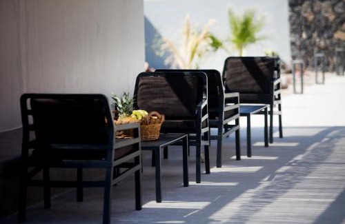 Agios Georgios Hotel | Terra Nera Suites