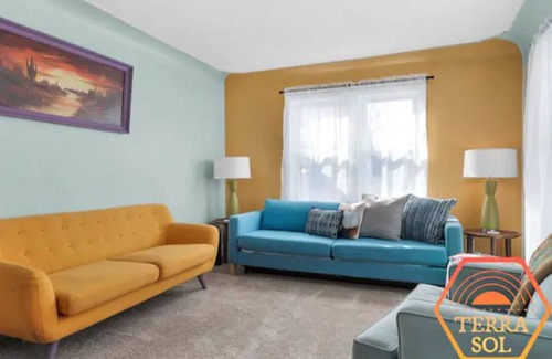 Grand Rapids House | Terra Sol ☀️ Bright Home Conveniently Located!