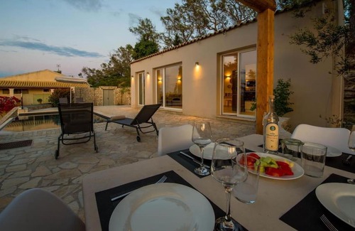 Rantatika Villa | Terra villa by PaxosRetreats