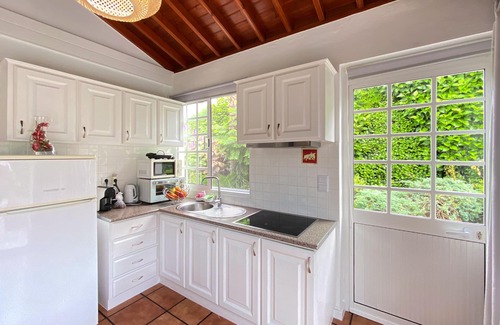 Ribeira Grande House | Terra VivAz - Ribeira Cottage Garden Suite