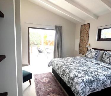 Santa Rosa Apartment | Terra77 Tropical vacation home, private garden, pool, parking and BBQ