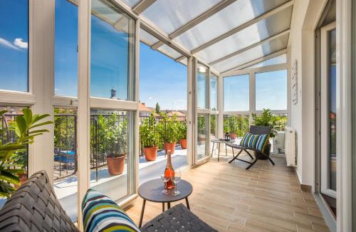 Istvanmezo Apartment | Terrace Apartments at City Park
