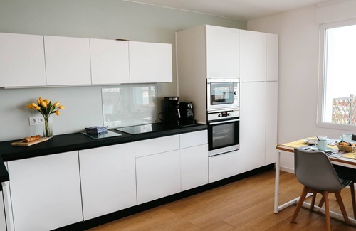 Plouguerneau Apartment | Terrace facing the ocean for 4 people