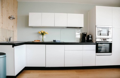 Plouguerneau Apartment | Terrace facing the ocean for 4 people