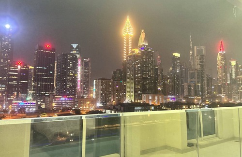 Al Satwa Apartment | Terrace stunning Burj view , 2 bedroom apartment 5 mins to dubai mall