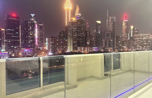 Al Satwa Apartment | Terrace stunning Burj view , 2 bedroom apartment 5 mins to dubai mall