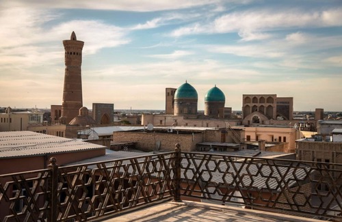 Bukhara Resort | terrace suzangaron