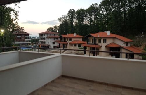 Shkorpilovtsi Apartment | Terrace View Luxury Mezonet