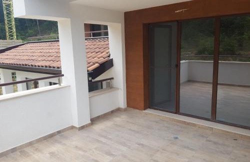 Shkorpilovtsi Apartment | Terrace View Luxury Mezonet