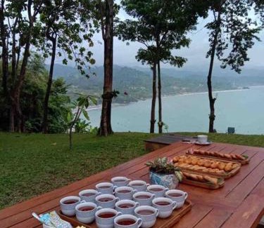 Cisolok Villa | Terrace Villa - Pelabuhan Ratu
