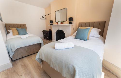 New Brighton Apartment | Terracotta flat, free WiFi & parking, easy access to Liverpool