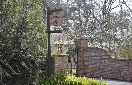 Carterton Cabin | Terracotta Lodge & Cottages