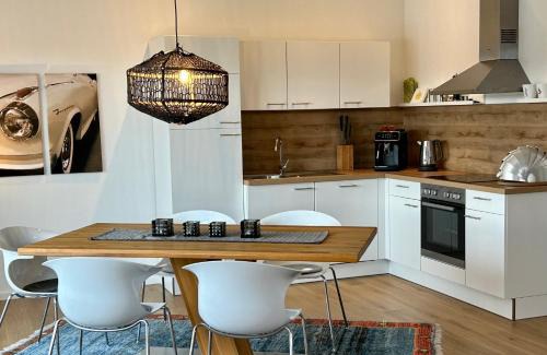 Bruckmuehl Apartment | Terralpin - Wohnen auf Zeit - DG Wohnung mit Bergblick