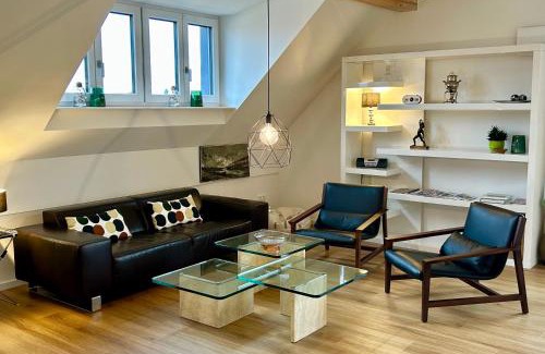 Bruckmuehl Apartment | Terralpin - Wohnen auf Zeit - DG Wohnung mit Bergblick
