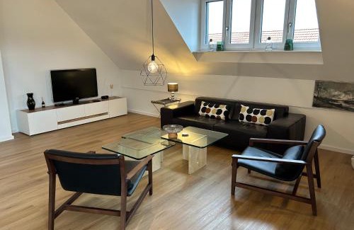 Bruckmuehl Apartment | Terralpin - Wohnen auf Zeit - DG Wohnung mit Bergblick