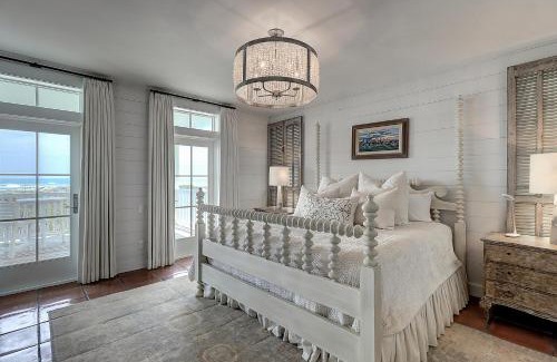 Cinnamon Shore House | Terrance Point 190 SE