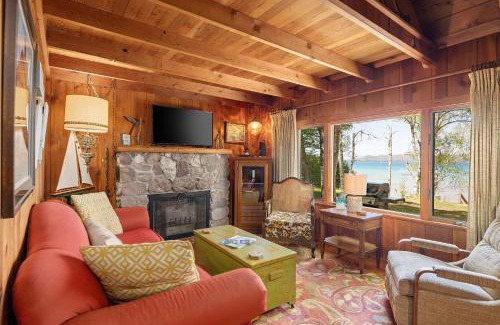 Maple City House | Terrapin Station- 2 Cottages on Glen Lake