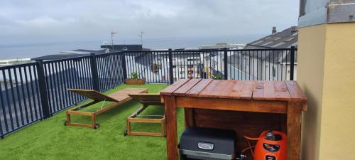 Burela Apartment | Terraza Vistas 360°