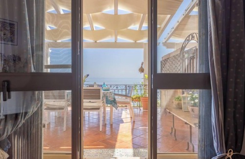 Porto Palo House | Terrazza del Sud by Interhome