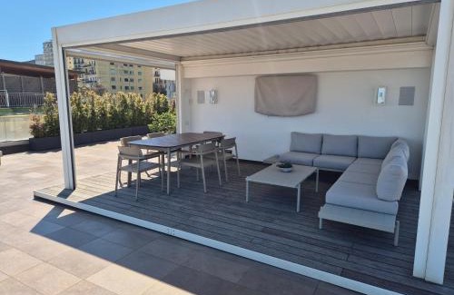 Vomero Apartment | Terrazza Manù - loft suspended over the city-Vomero