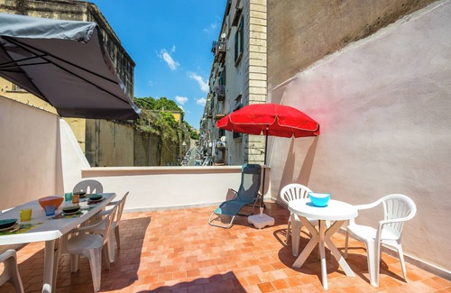 Montecalvario Apartment | Terrazza Spaccanapoli by NapoliApartments