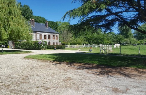 Saint-Leonard House | Terre de Falaise - ST Leonard
