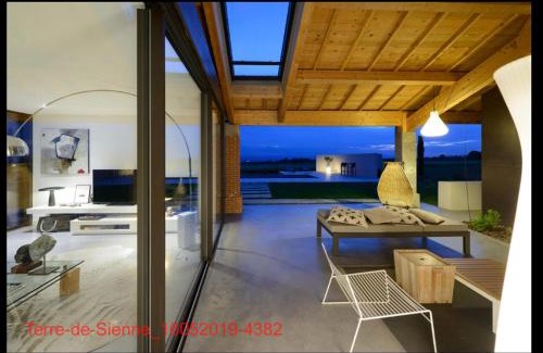 Charpey House | Terre de Sienne