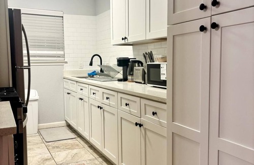 Oak Cliff House | Terrific 2-bedroom house with AC in Dallas