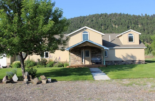 Garrison House | Terrific 3-bedroom house on the beautiful Clark Fork River