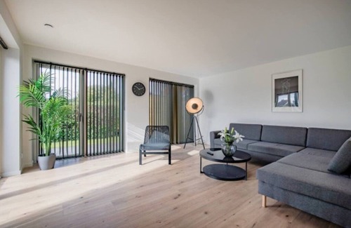 Tarnby Kommune House | Terrific 3-bedroom house in Kastrup with WiFi access