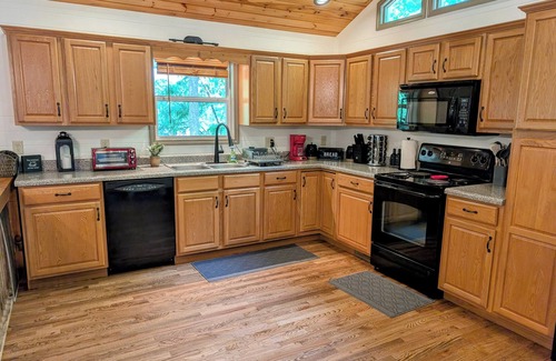 Robbinsville Apartment | Terrific 3-bedroom apartment in Robbinsville