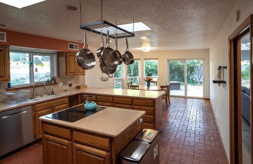 Northeast Heights House | Terrific 4-bedroom House in Albuquerque in Gated Community!