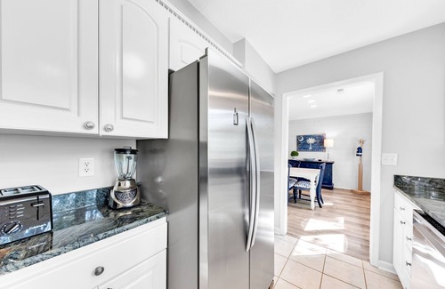 Tarpon Pond House | Terrific 4 BR/2BA Tarpon Cottage! Great Location! Amenity Cards!